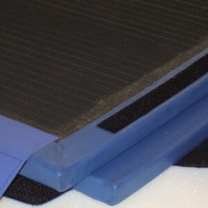 Lightweight linking gym mats